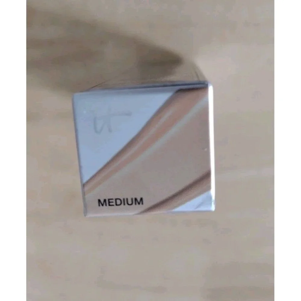 IT COSMETICS CC+ EYE COLOR medium CORRECTING FULL COVERAGE CREAM - 0.33 OZ -